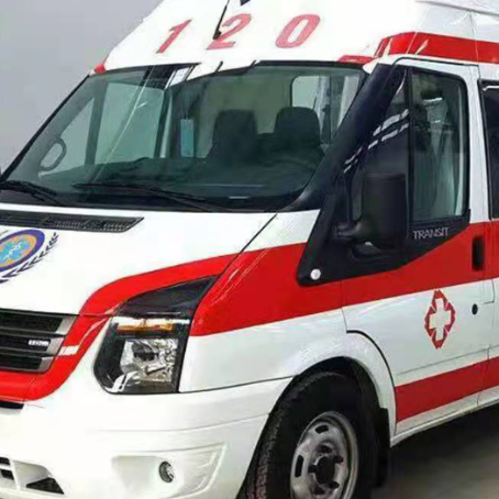 宁明非急救护送病人转院租赁救护车的优缺点对比